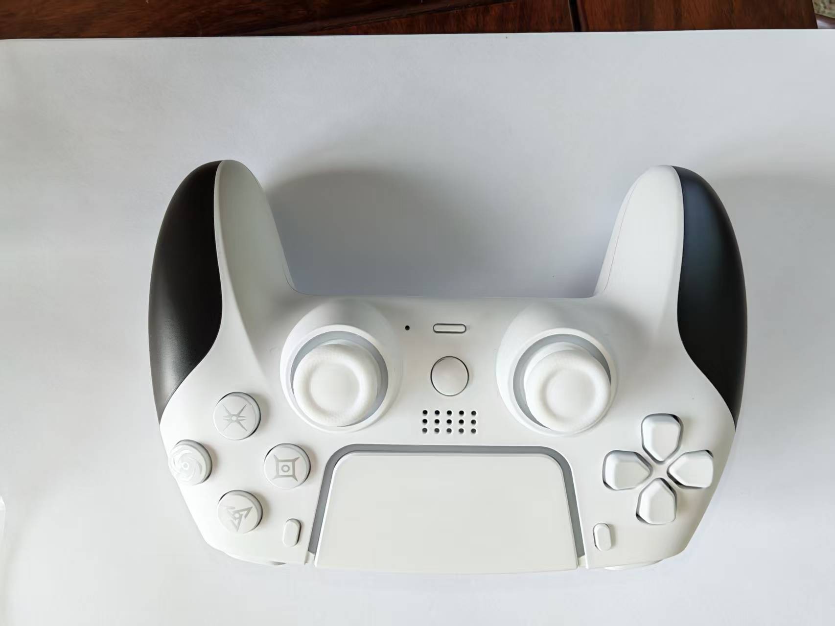 private mold wireless controller for PS5 gaming console - Image 4