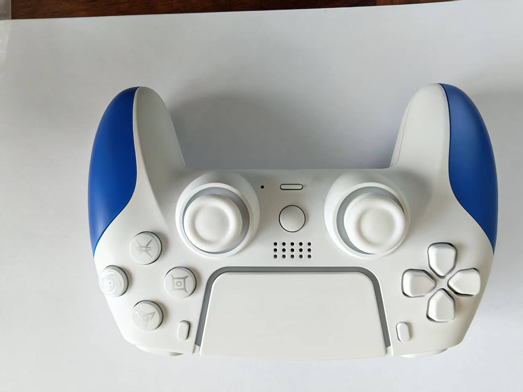 private mold wireless controller for PS5 gaming console - Image 6